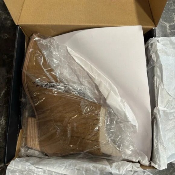 NEW Marc Fisher LTD Yarita Bootie (Medium Natural) - Picture 6 of 8